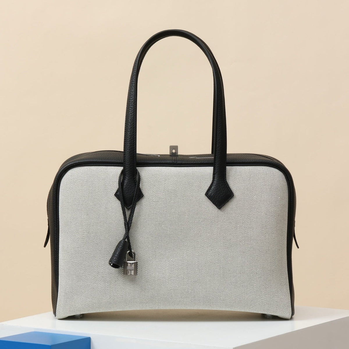 High-end Hermes 2026 Toile Victoria Bag 35cm Canvas Leather
