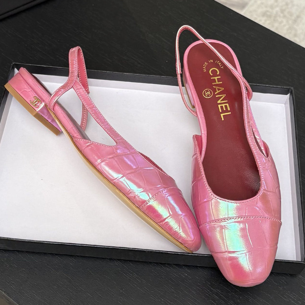 Chanel 2026 Two-Tone Shoe Cowhide 168113