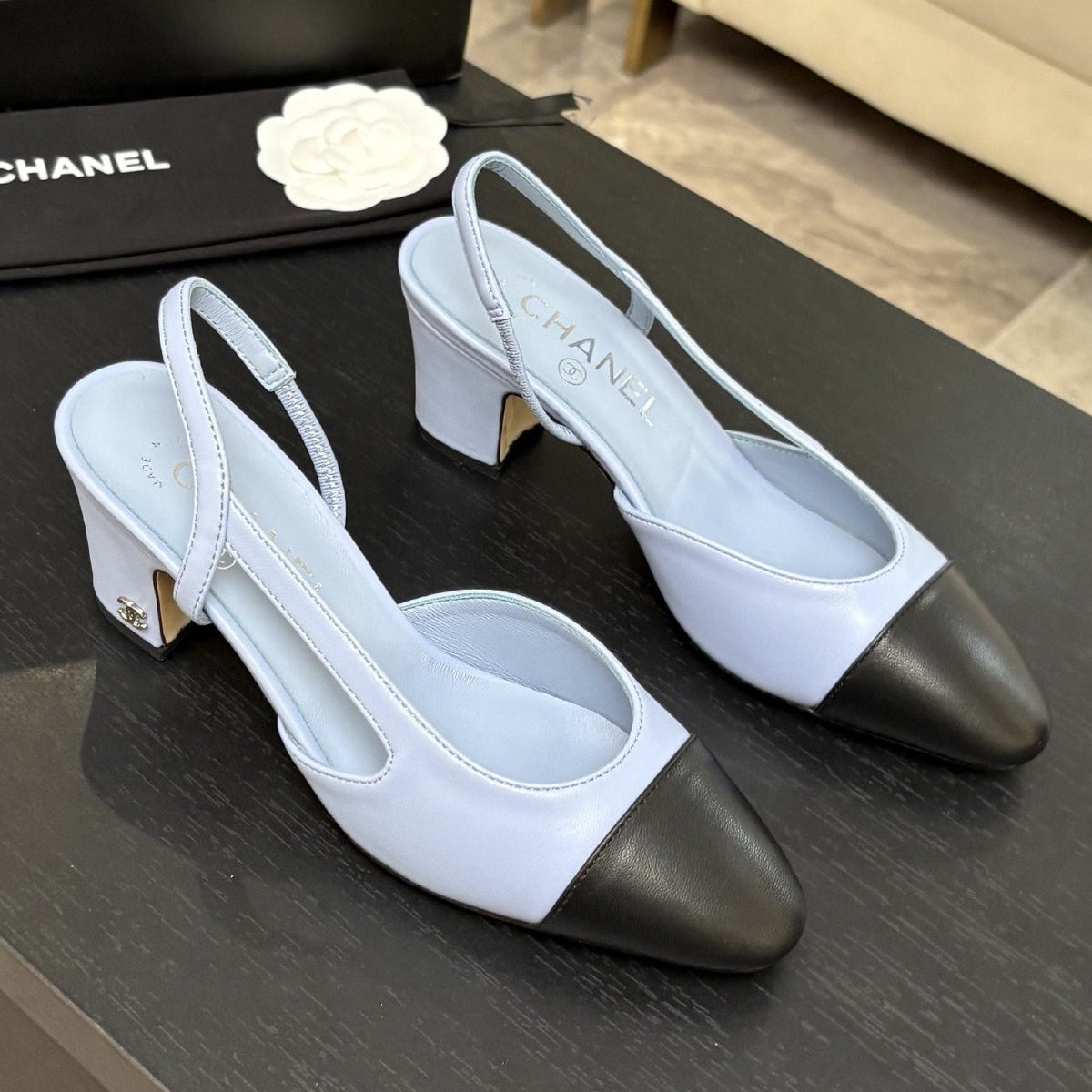 Chanel 2026 Two-Tone Shoe Cowhide 168113