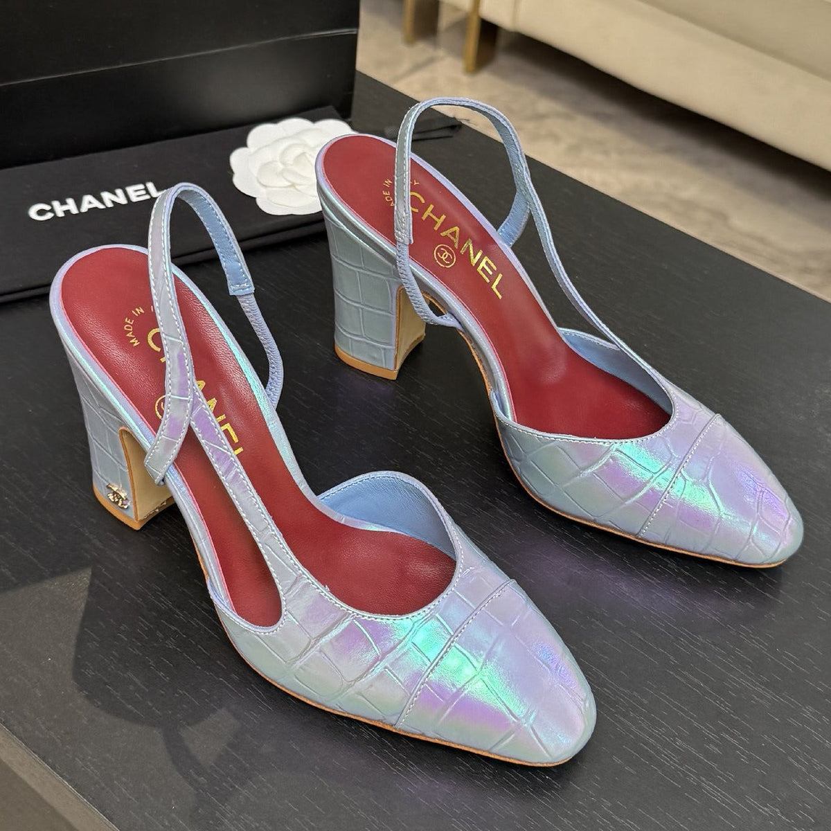 Chanel 2026 Two-Tone Shoe Cowhide 168113