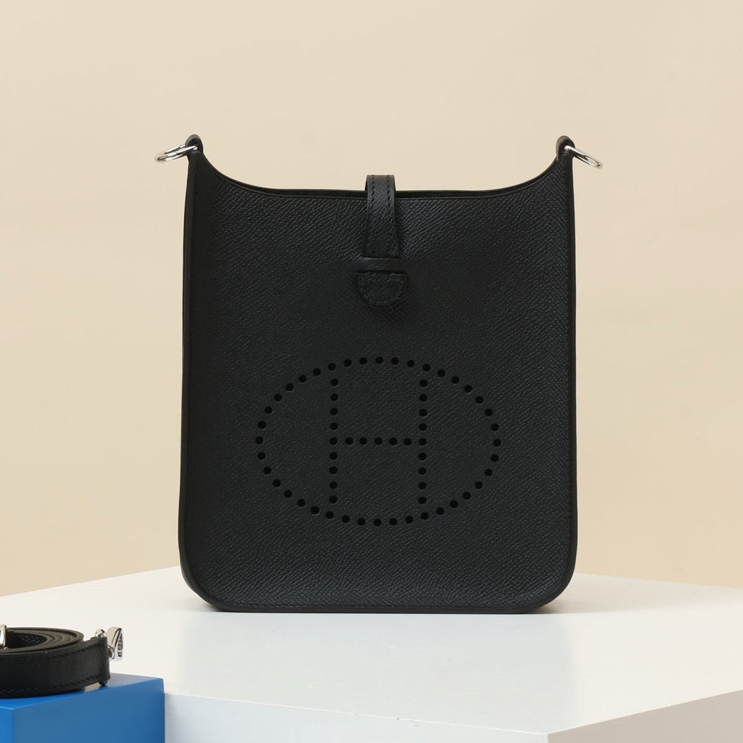 High-end Hermes 2026 Evelyne Sellier Bag 19.5cm Epsom Calfskin
