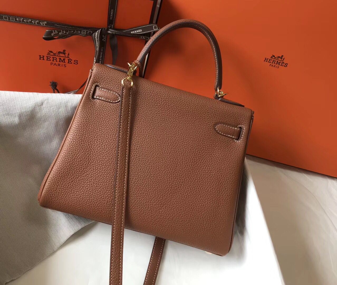 HM KELLY 28CM BROWN TOGO LEATHER GOLD HARDWARE