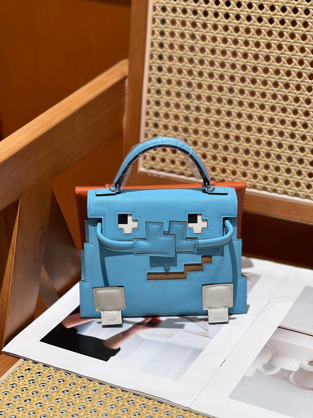 High-end Hermes 2026 Kelly Doll Picto Bag 18cm Cowhide