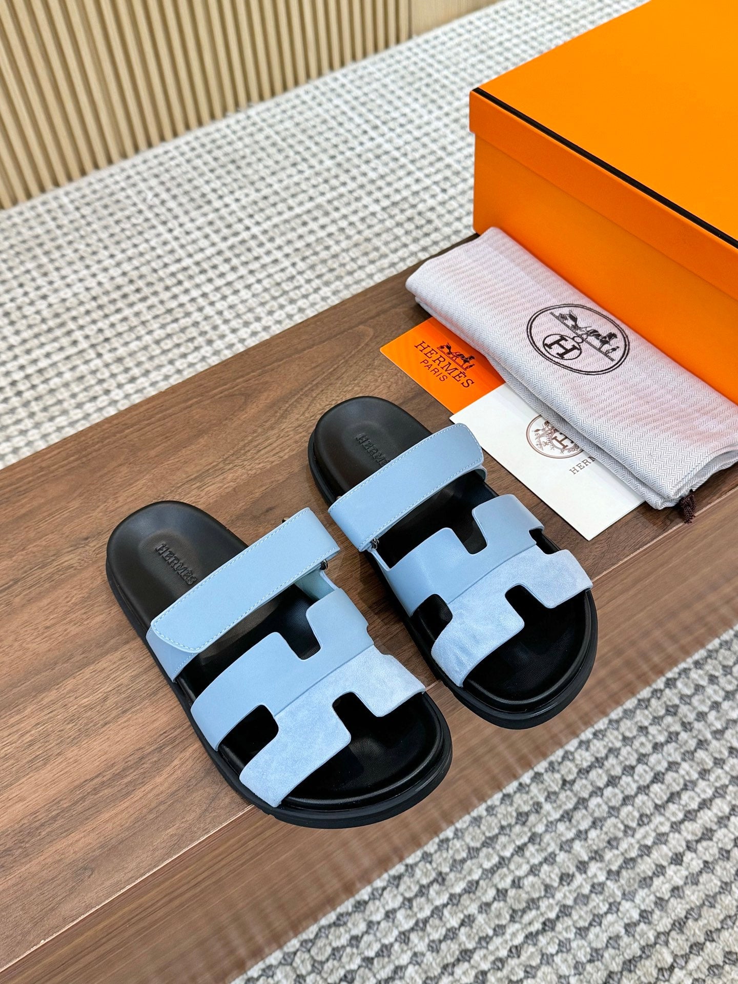 Hermes 2026 Chypre Sandal Suede Calfskin 982185