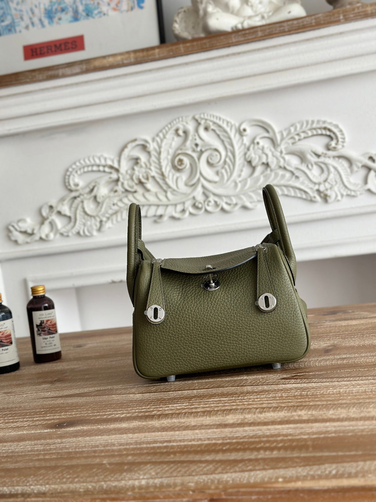 High-end Hermes 2026 Lindy Bag 19cm Togo Leather 1