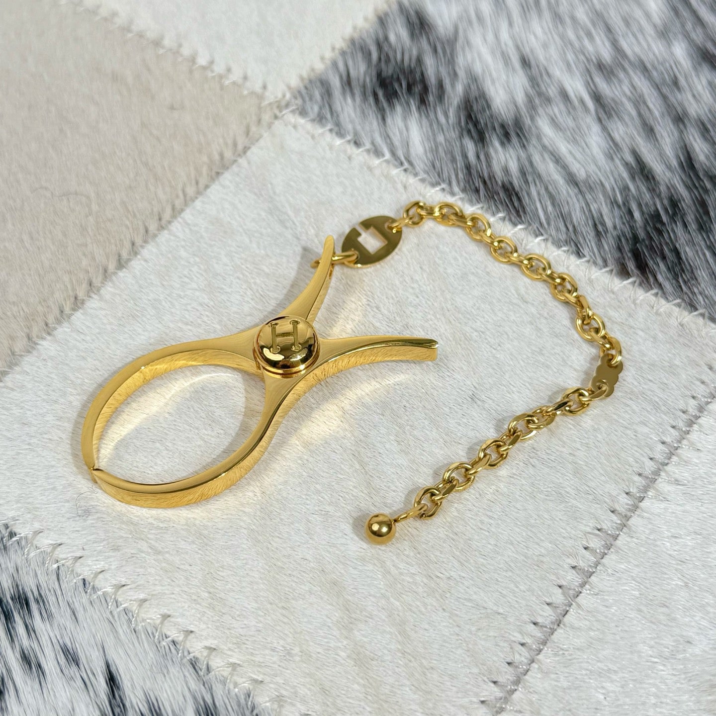 HM Filou Glove Clip Charm