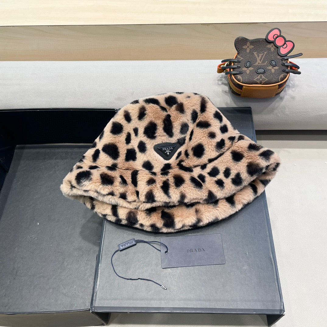 Prada Leopard Print Bucket Hat 435077
