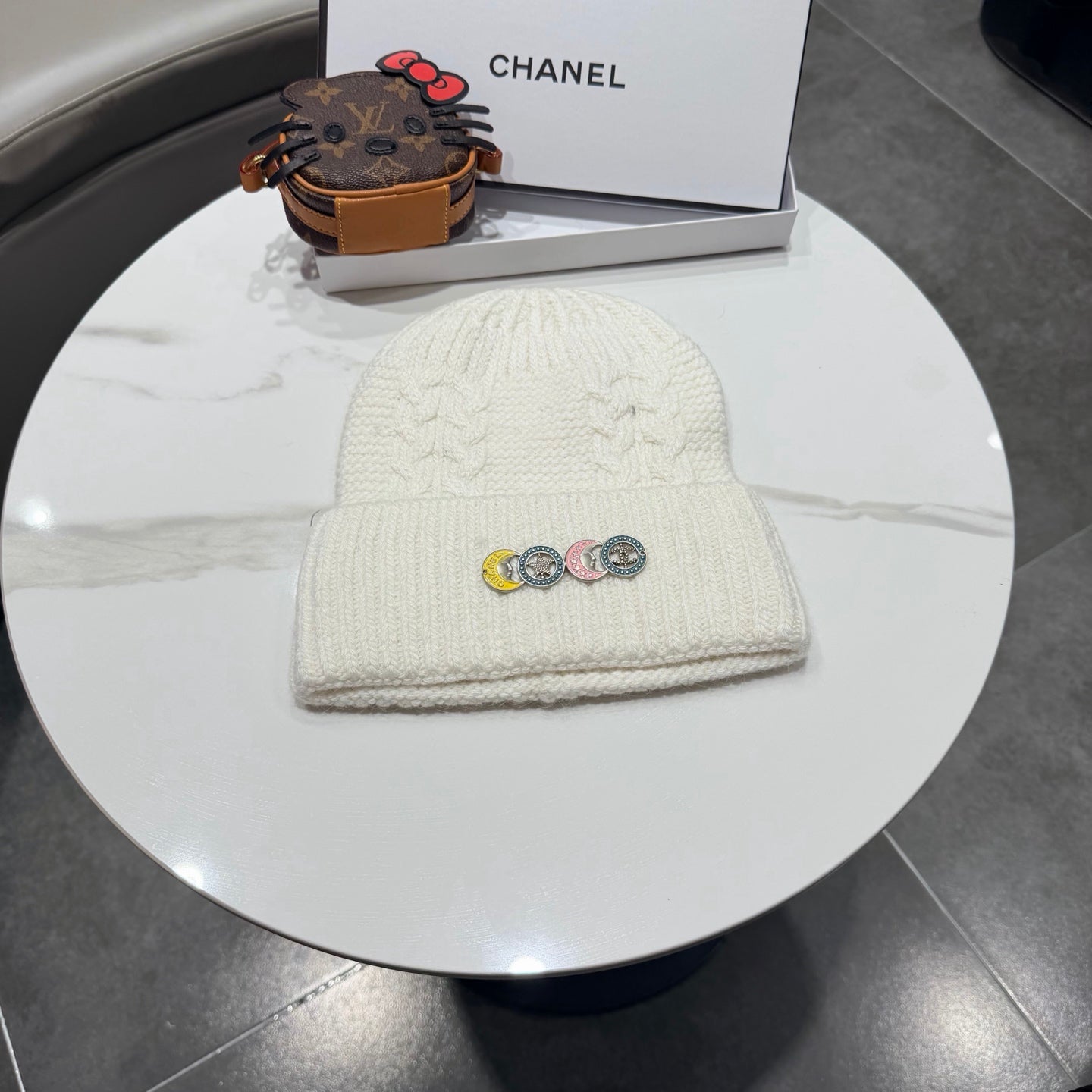 Chanel Wool Hat With "COCO" Word 435054