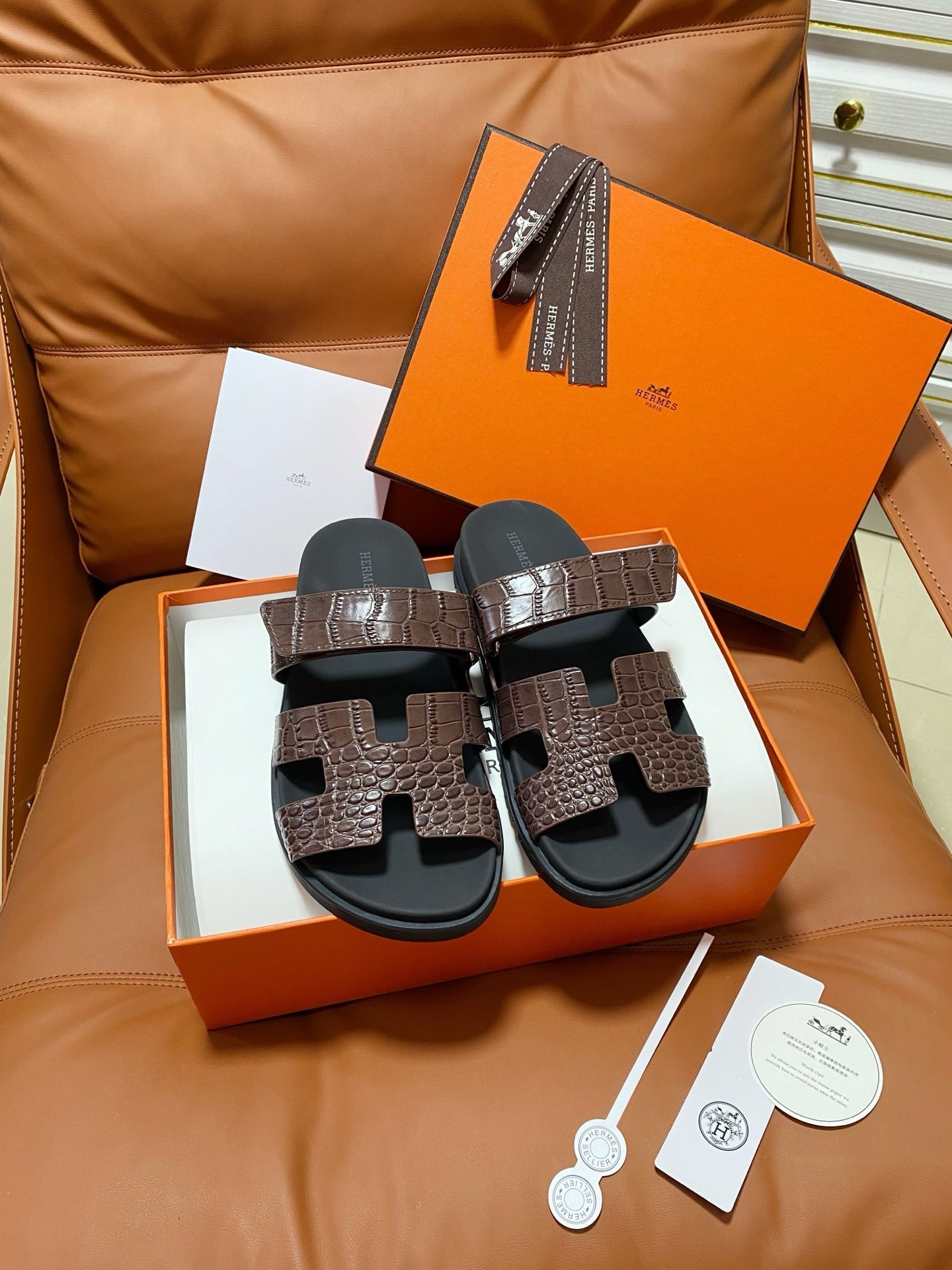 Hermes 2026 Chypre Sandal Crocodile-patterned Cowhide 969065