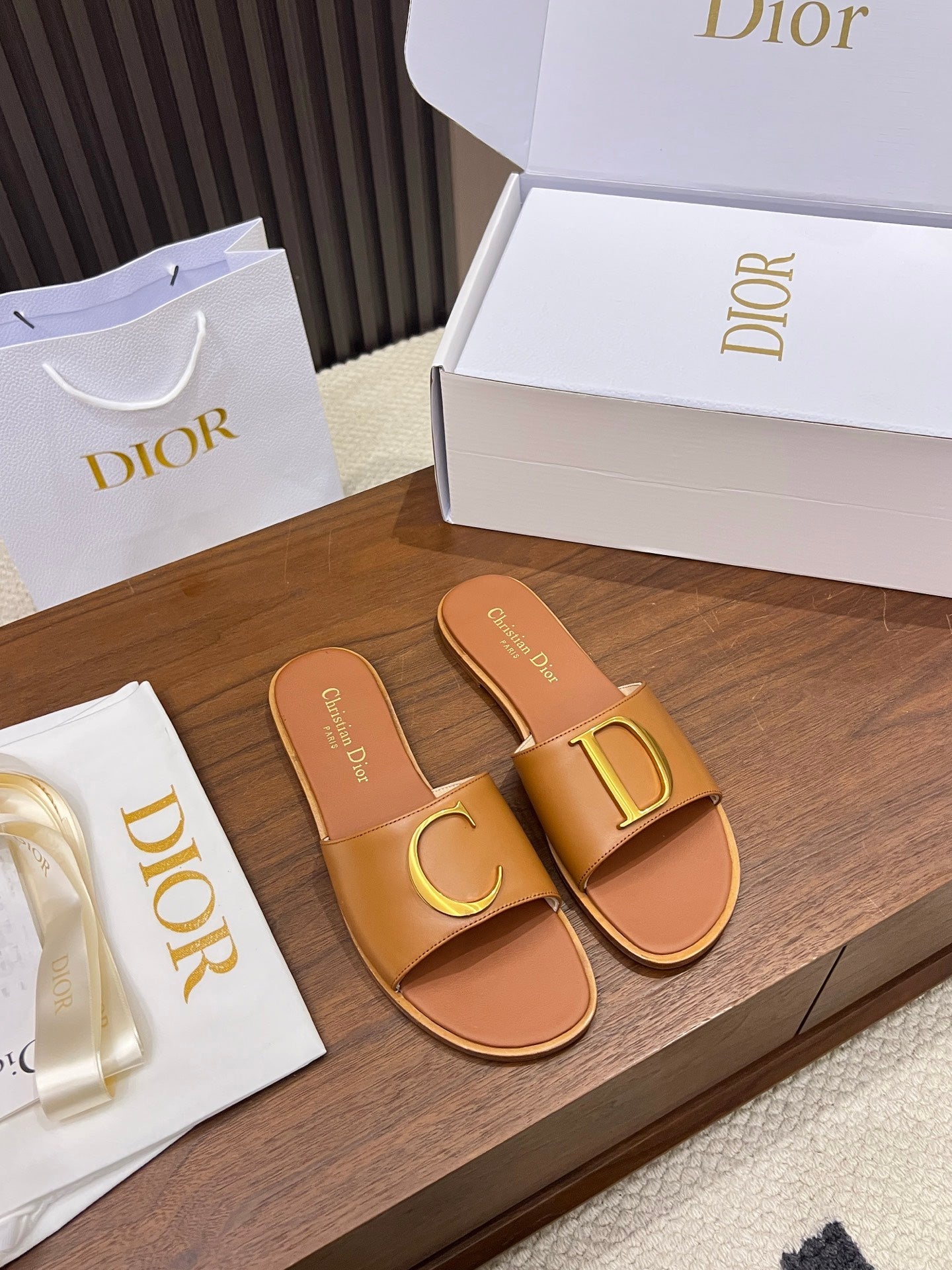 Dior 2026 Slipper Leather 904812