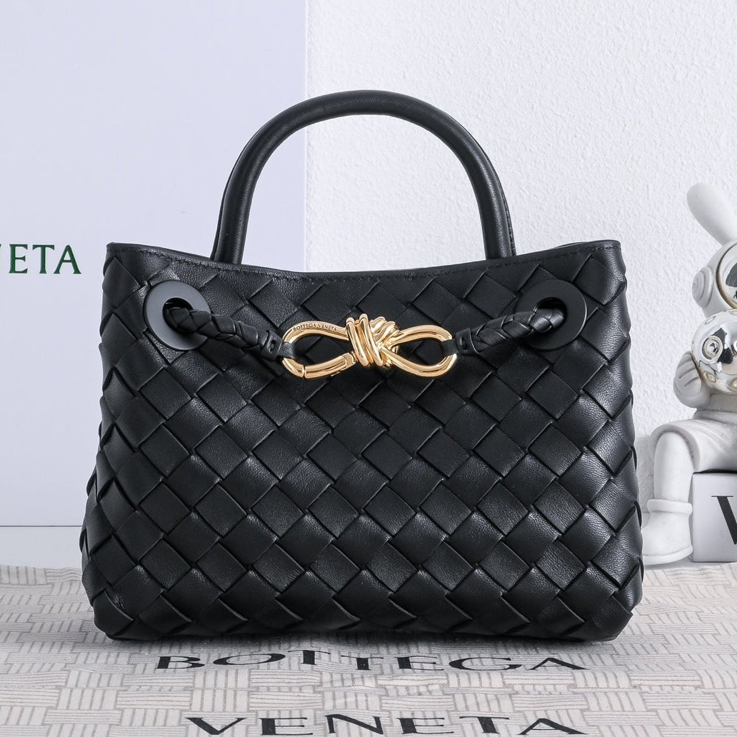 Bottega Veneta 2026 Small Andiamo 20cm Lambskin