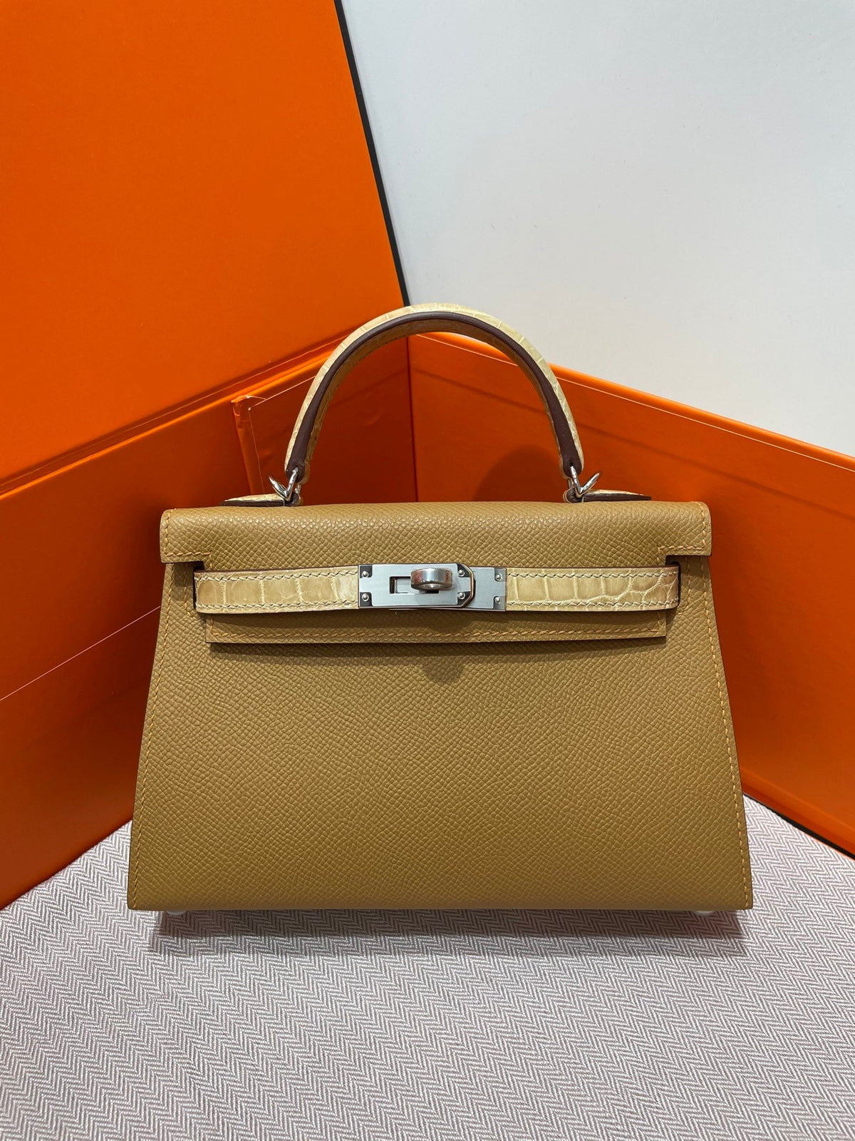 High-end Hermes 2026 Mini Kelly Bag 19cm Crocodile/Epsom Leather