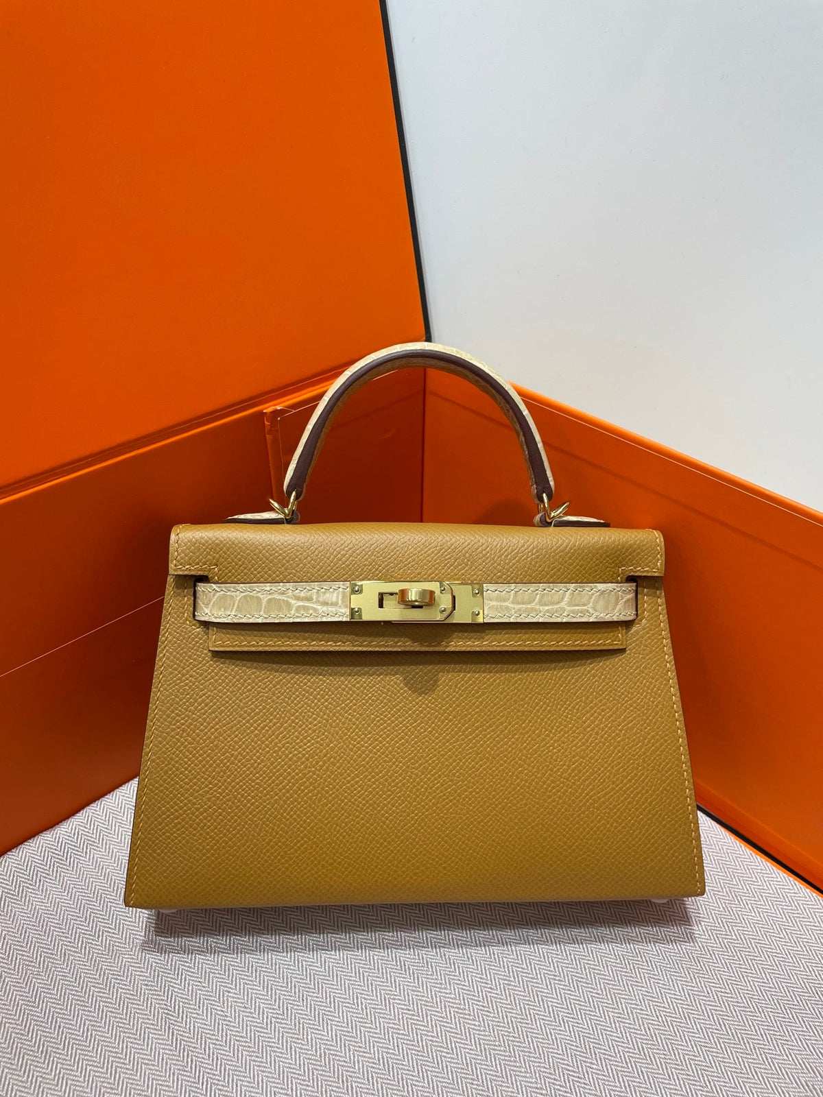 High-end Hermes 2026 Mini Kelly Bag 19cm Crocodile/Epsom Leather