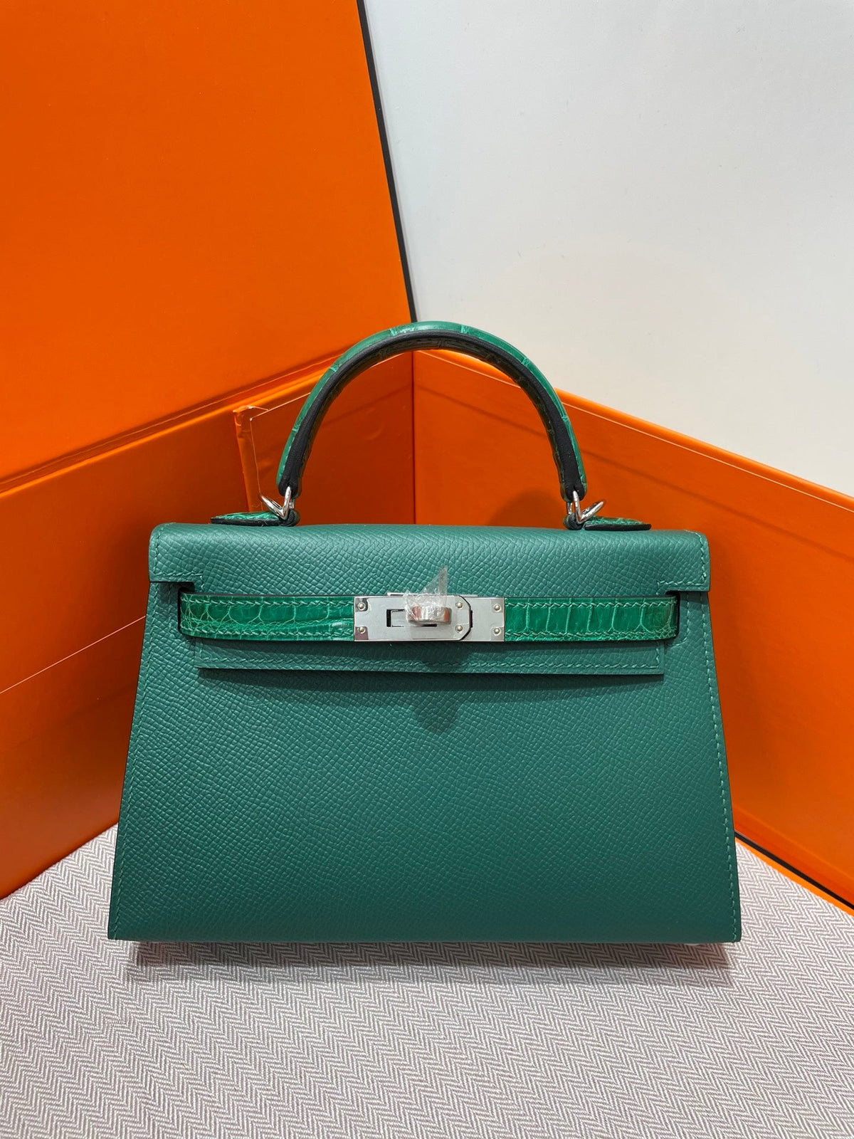 High-end Hermes 2026 Mini Kelly Bag 19cm Crocodile/Epsom Leather
