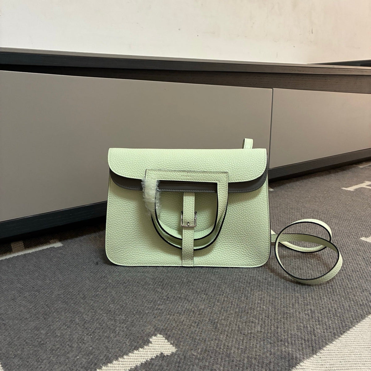 High-end Hermes 2026 Halzan 25 Bag Taurillon Clemence Leather 2