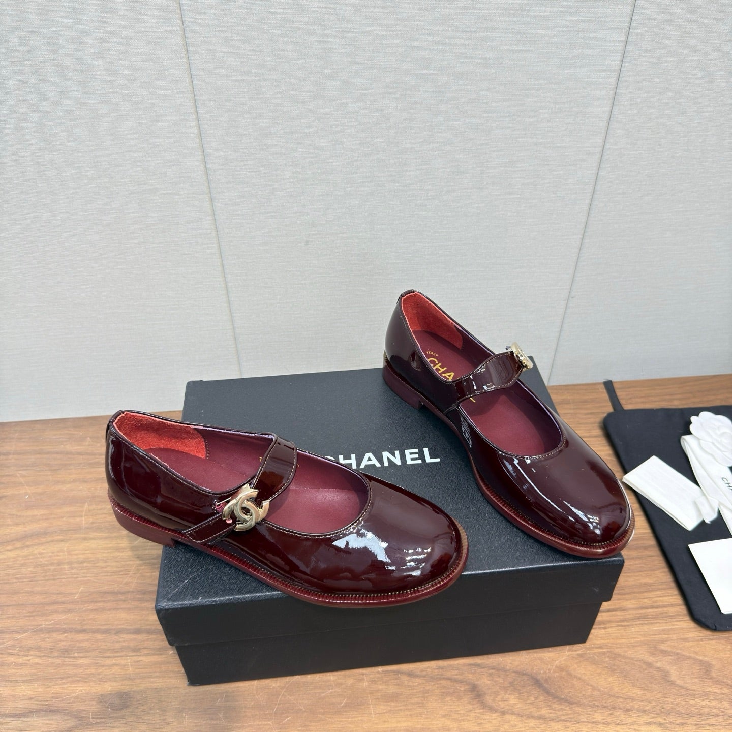 Chanel 2026 Ballet Flat Glossy Leather 904496
