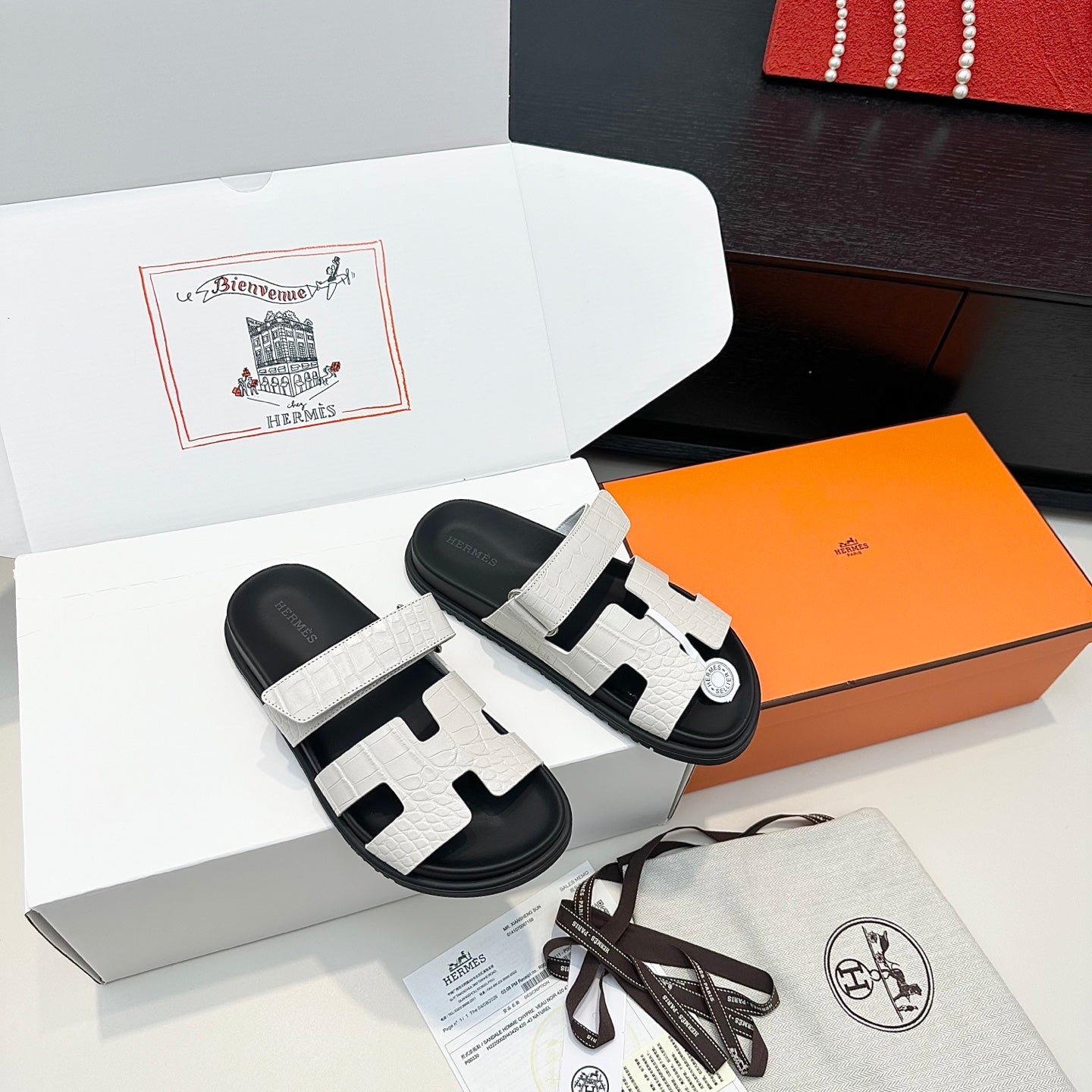 Hermes 2026 Chypre Sandal Crocodile-patterned Cowhide 969065