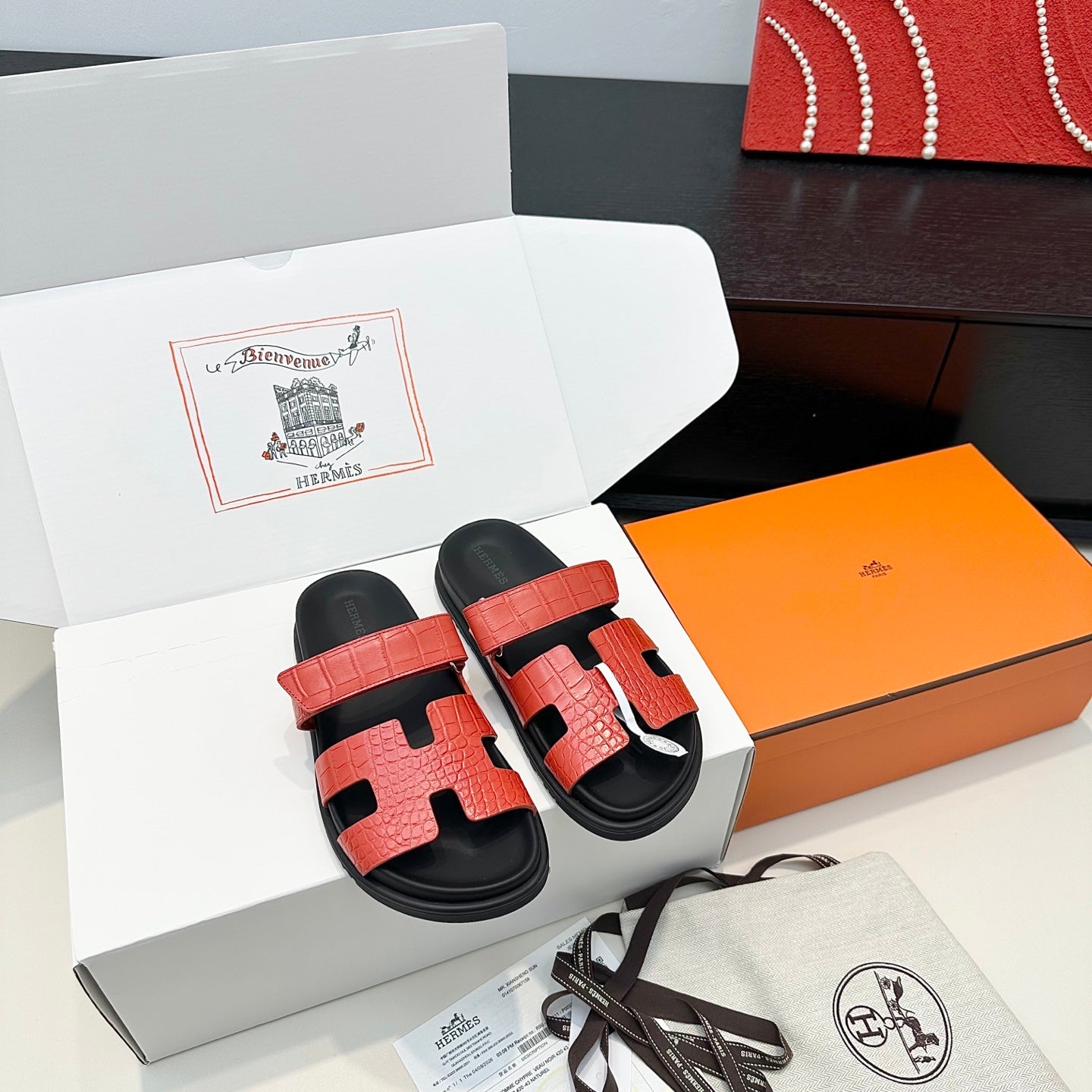 Hermes 2026 Chypre Sandal Crocodile-patterned Cowhide 969065