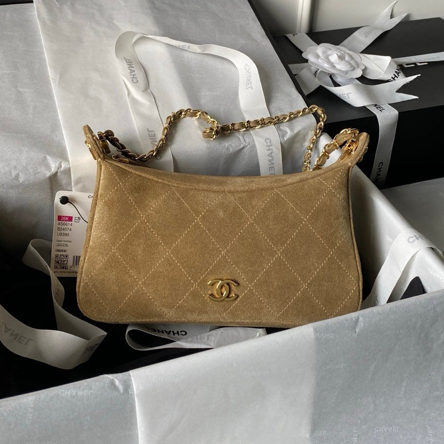 Chanel 2026 Quilted Hobo Shoulder Bag 23cm Suede Leather 407461