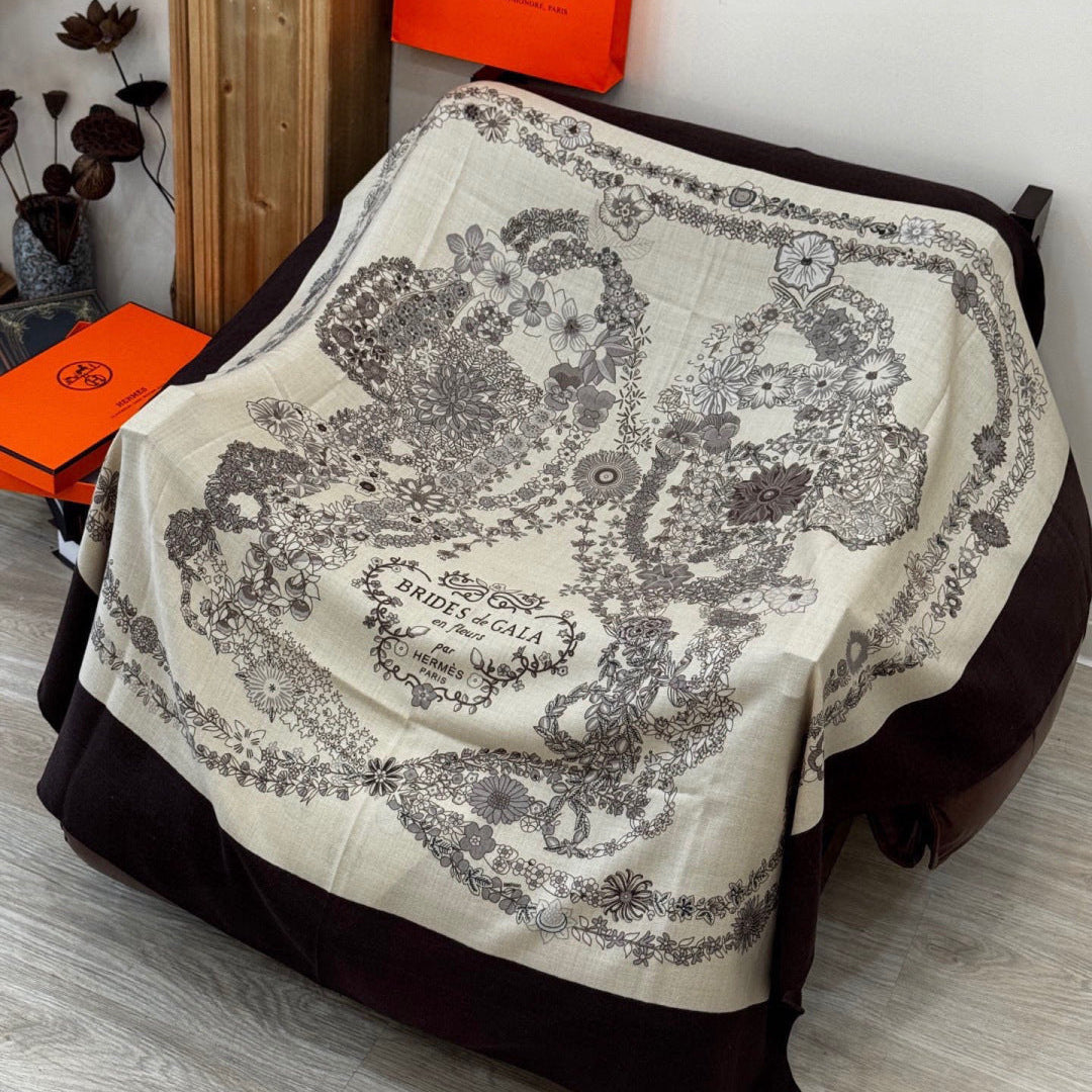 HM 25s Velvet Square Scarf 140cm Light Beige Black Cashmere 976212