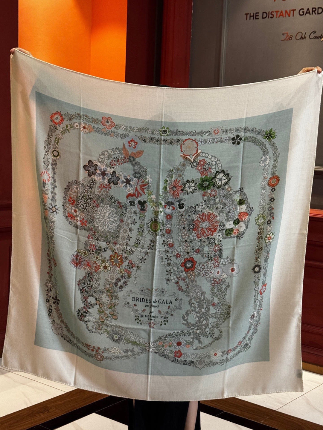 HM 25s Velvet Square Scarf 140cm Light Beige Cashmere 976214