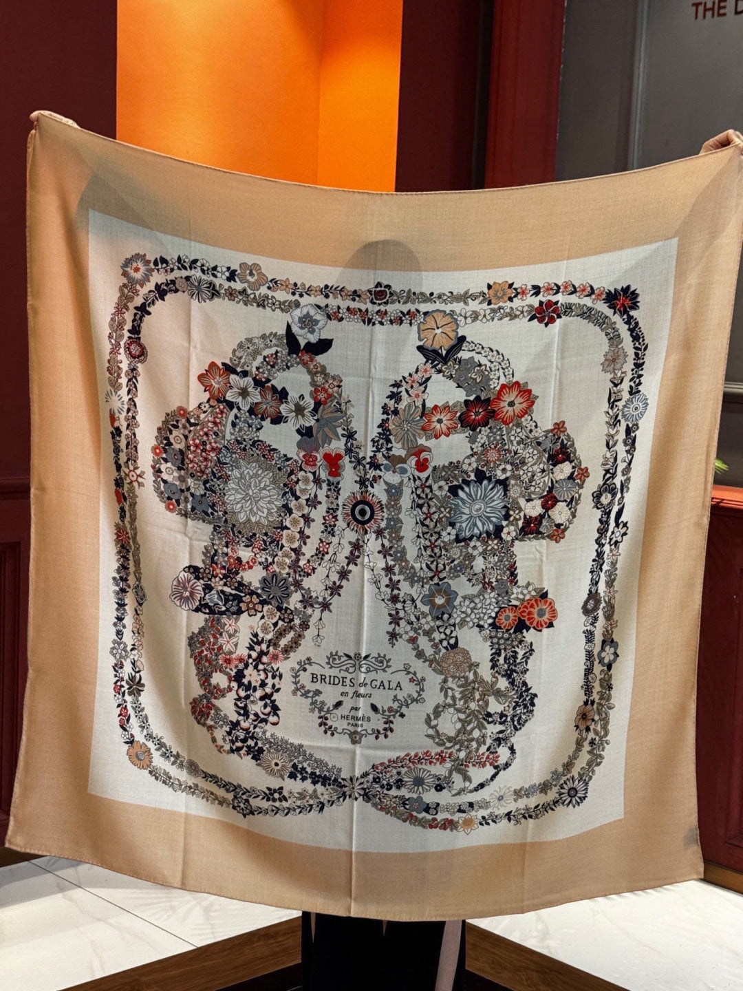 HM 25s Velvet Square Scarf 140cm White Beige Black Cashmere 976216