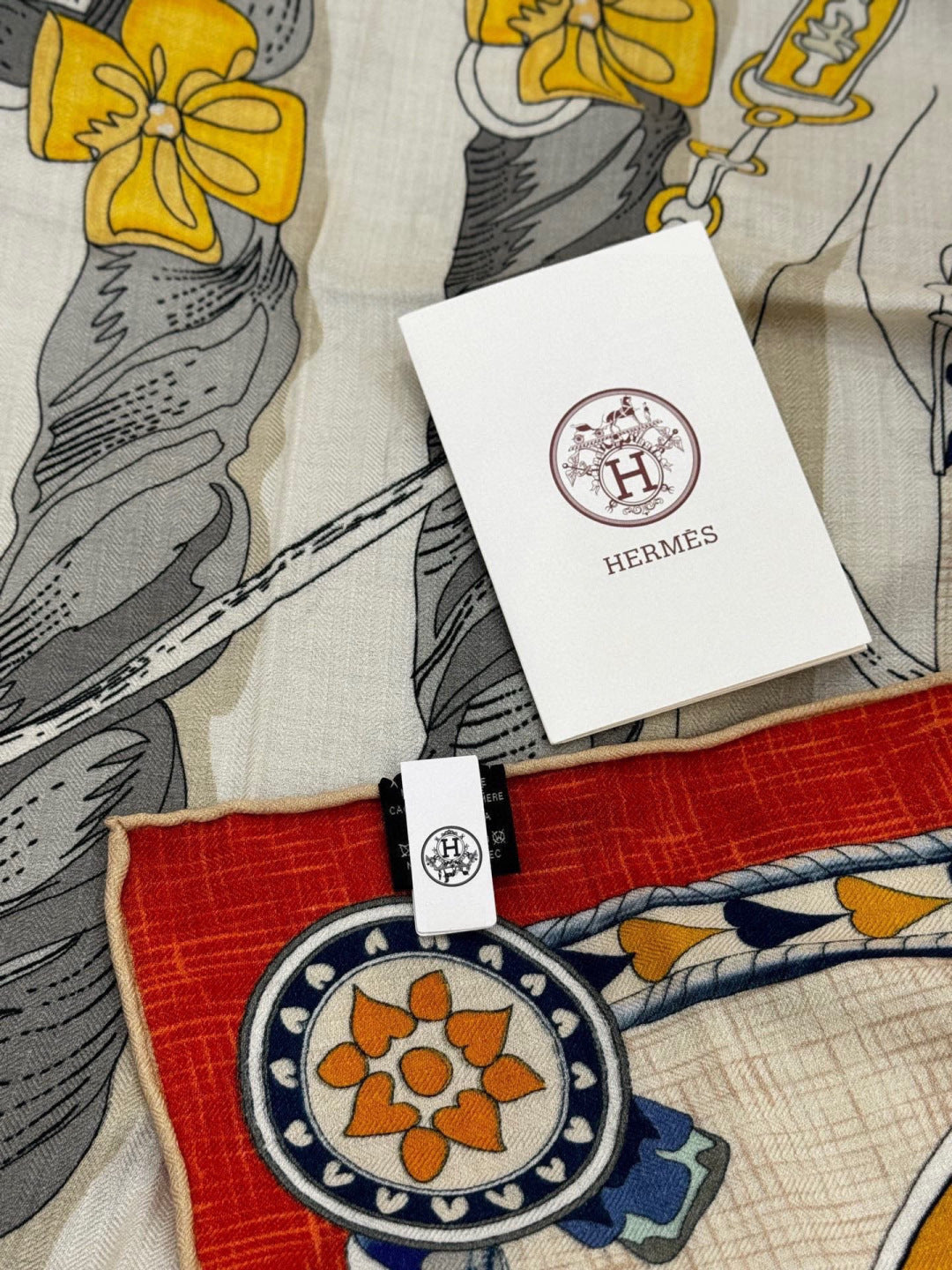 HM 25s Velvet Square Scarf 140cm Beige Orange Cashmere 976219