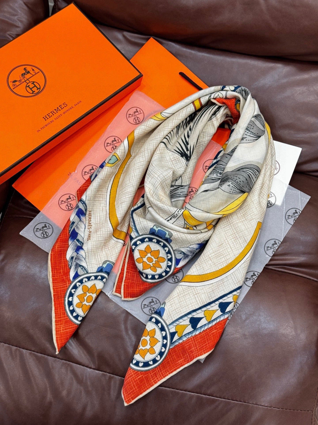 HM 25s Velvet Square Scarf 140cm Beige Orange Cashmere 976219