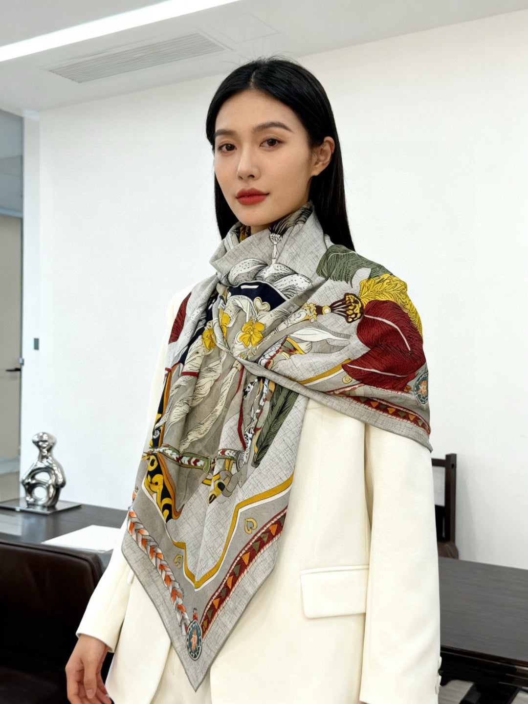 HM 25s Velvet Square Scarf 140cm Gray Yellow Cashmere 976220