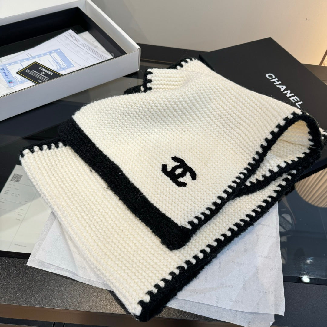 CC 25 Classic Scarf 170cm White Wool 293430