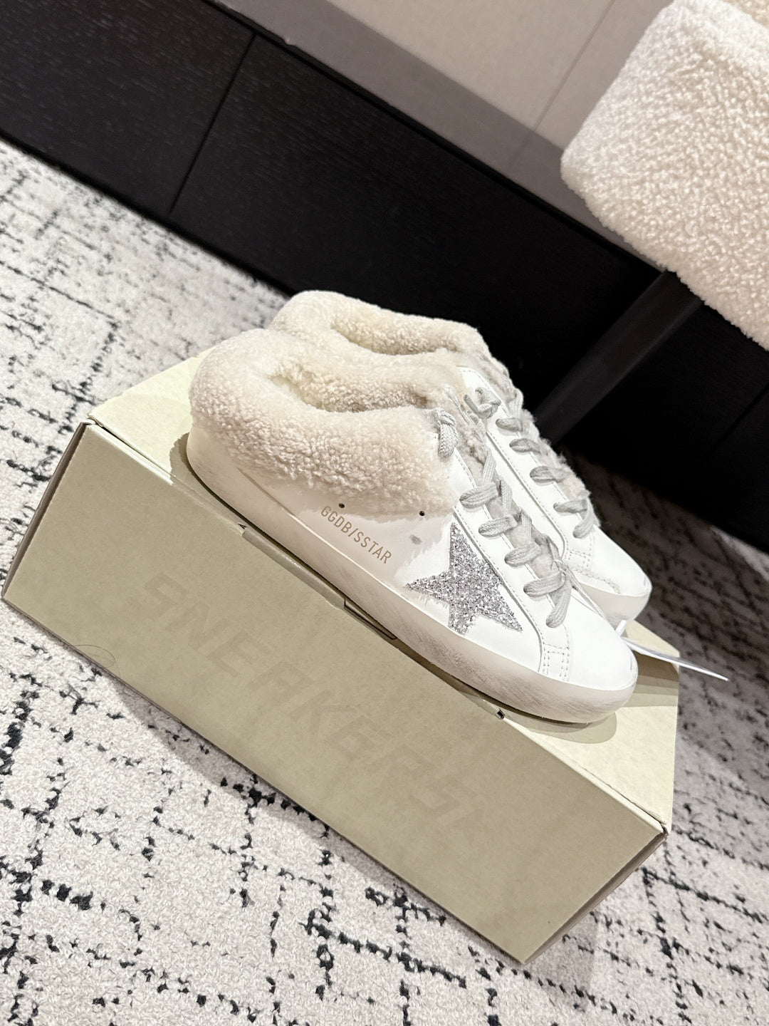 Golden Goose 2025 Star Sabot Shearling-lined Mule White Silver Cowhide Wool 500587