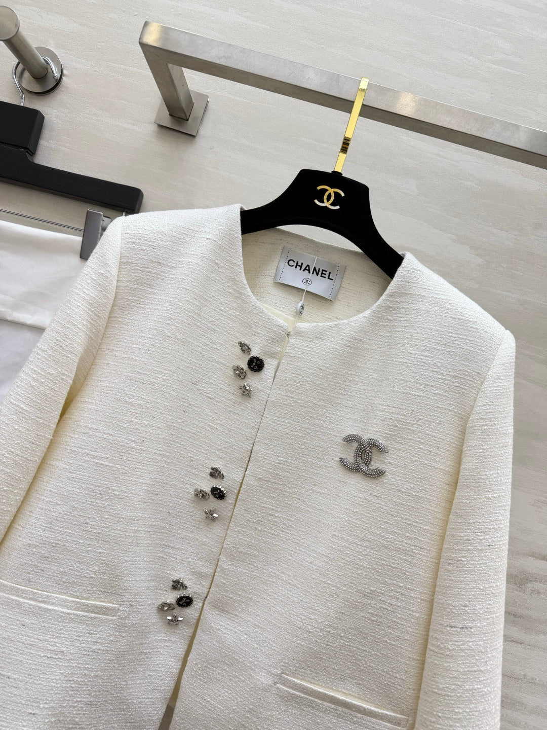 Chanel 2026 Jacket Cream-white Tweed Fabric 423386