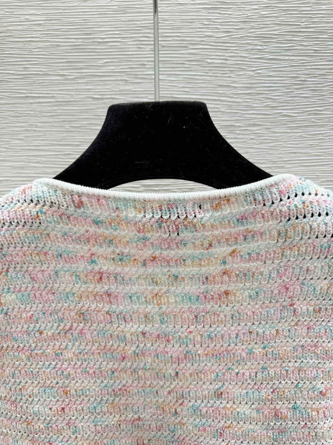 Chanel 2026 Round Neck Knitted Long Sleeve Cardigan Light Pink Wool 244668