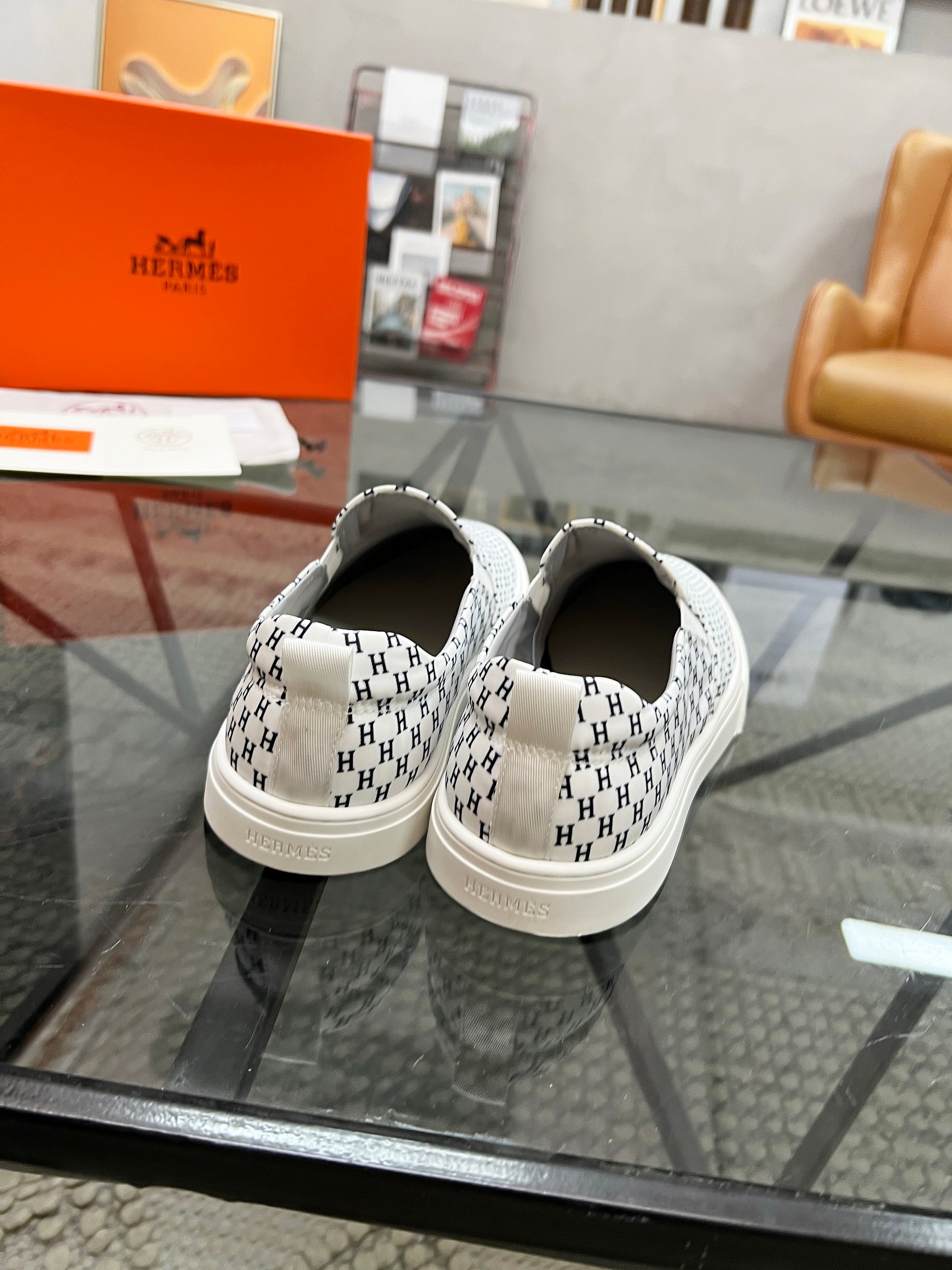 HM Men's Lucky Slip-on White Printed Fabric 741691