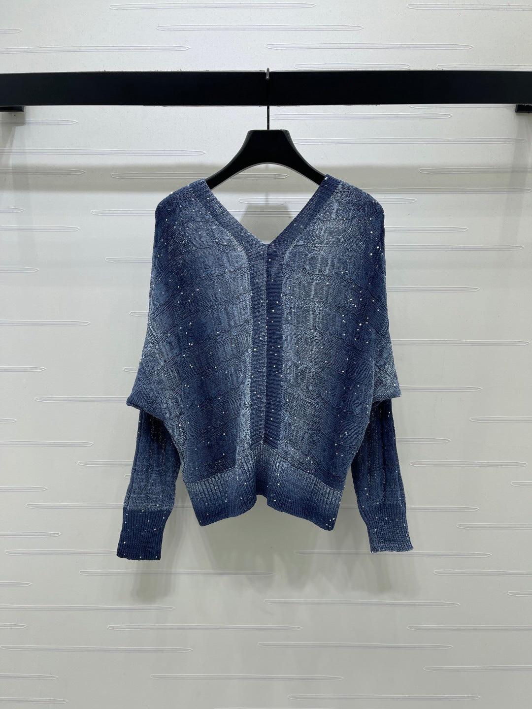 Chanel 2026 V-neck Long-sleeved Cardigan Blue Viscose Tencel 773798
