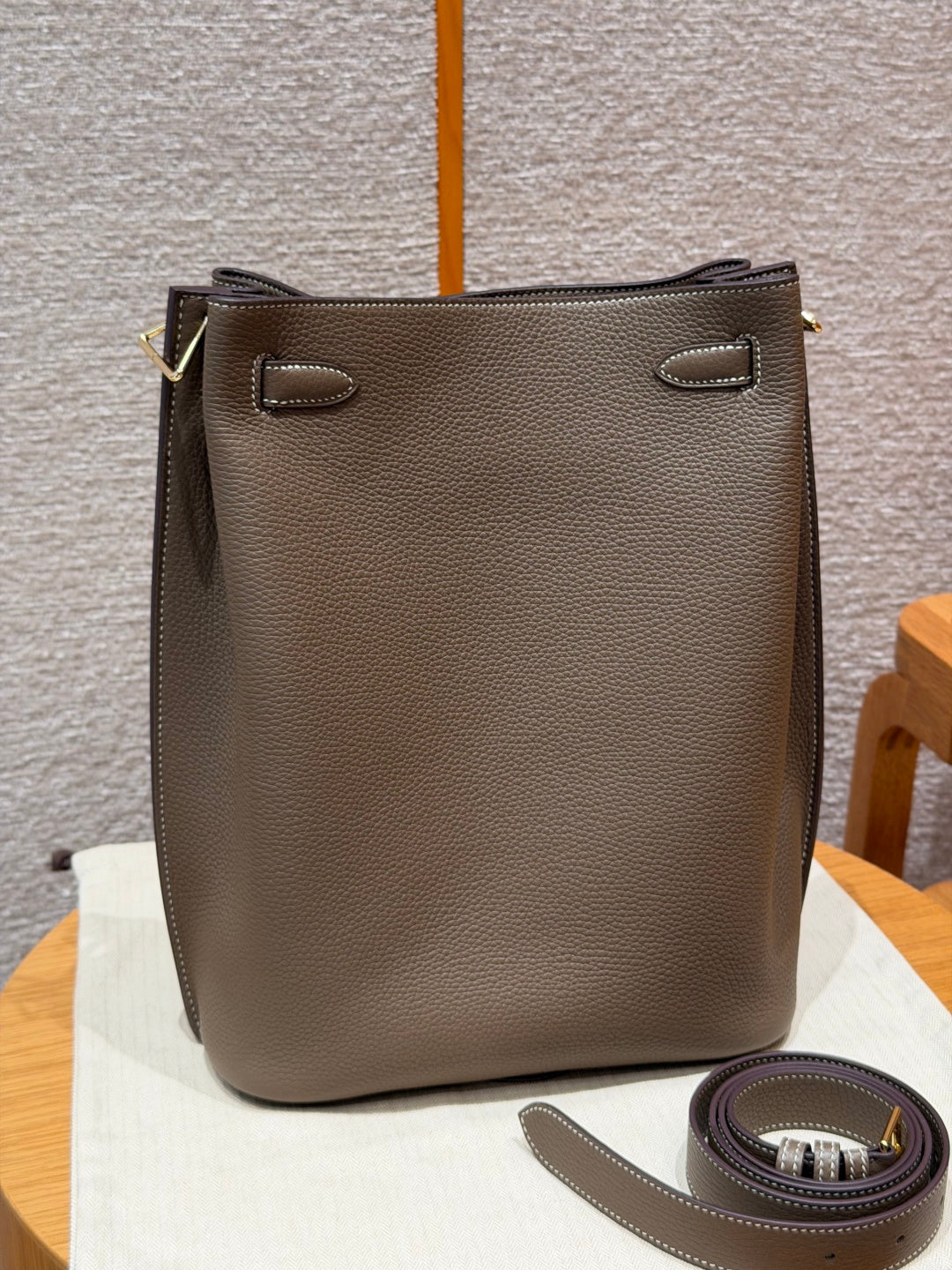 High-end Hermes 2026 So Kelly Bucket Bag 26cm Taurillon Clemence Leather