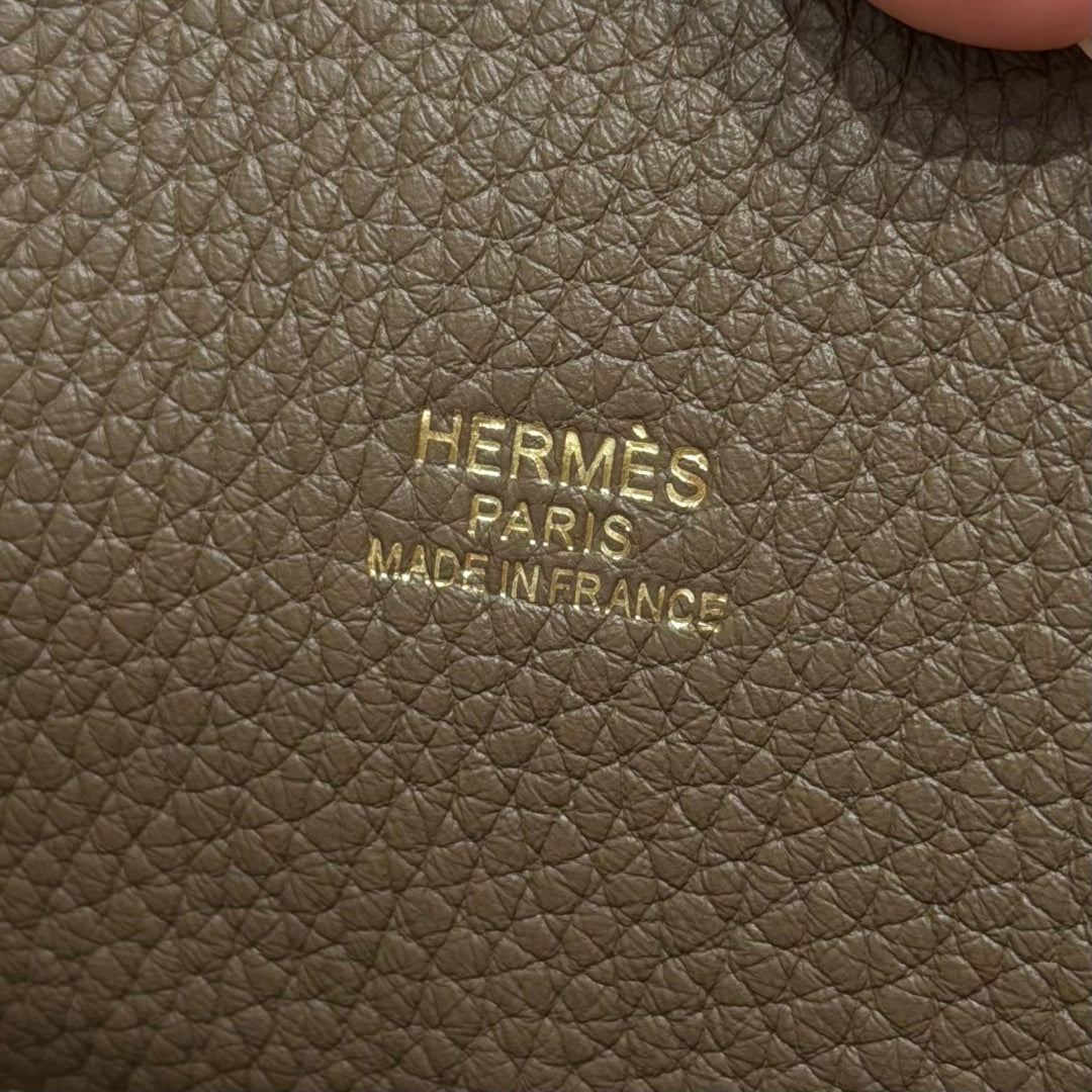 High-end Hermes 2026 So Kelly Bucket Bag 26cm Taurillon Clemence Leather