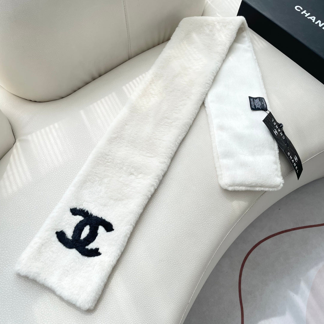 CC 25 Scarf 170cm White Black Fleece 968491
