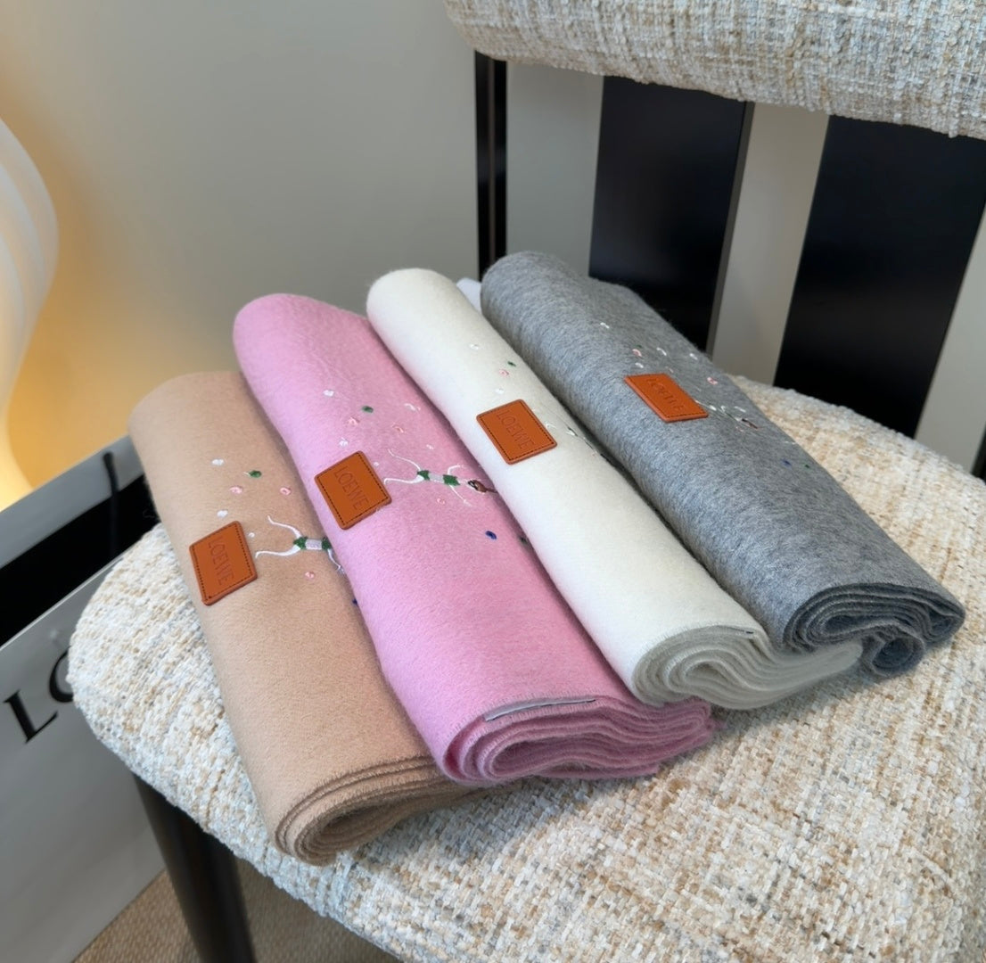 Loewe Scarf 180CM Gray Wool-blend 902880