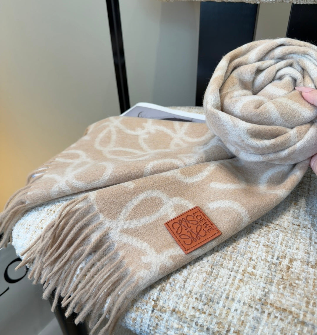 Loewe Scarf 180CM Beige White Wool-blend 100122