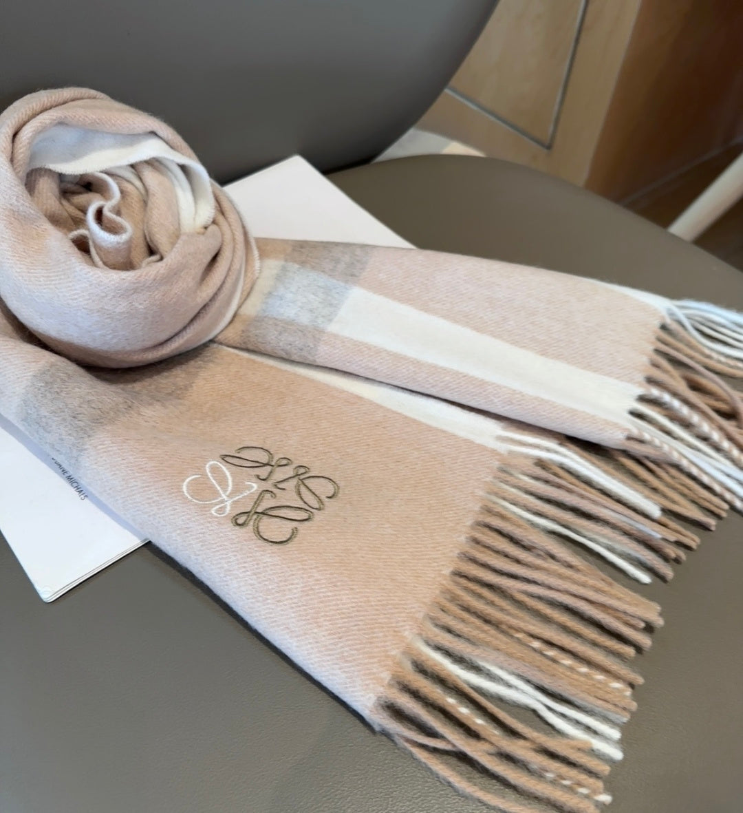 Loewe Scarf 180CM  Beige Cashmere 969481