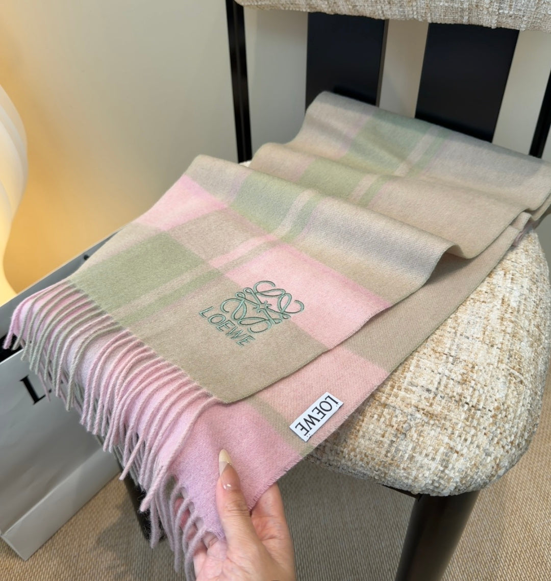 Loewe Scarf 180CM Light Gray Pink Cashmere 969485