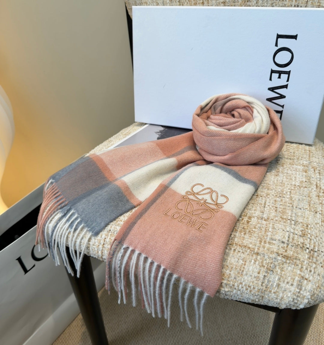 Loewe Scarf 180CM Dusty Pink Cashmere 969487