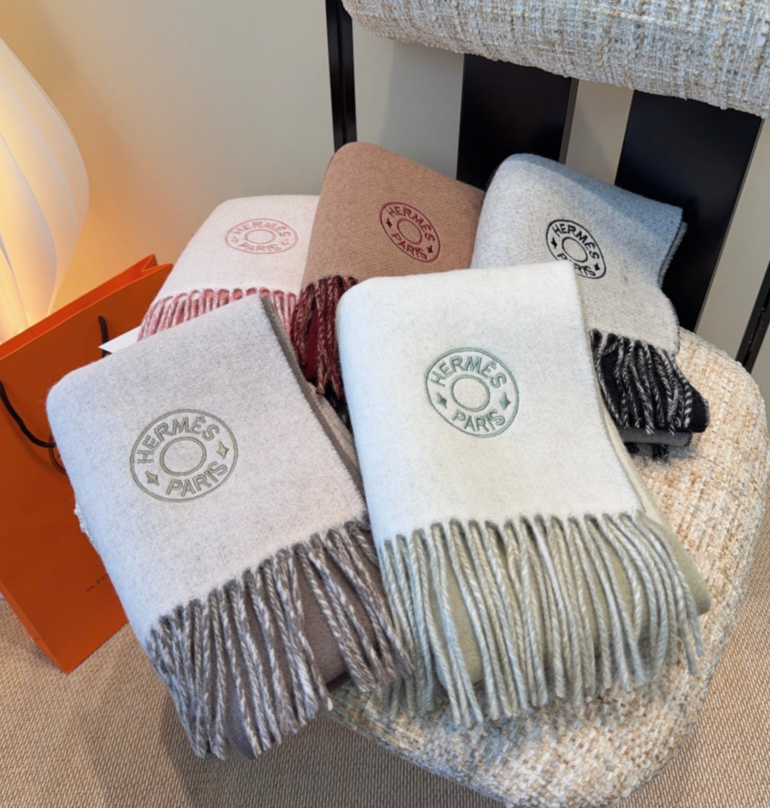 HM Scarf 190 CM Red Beige Wool 969499