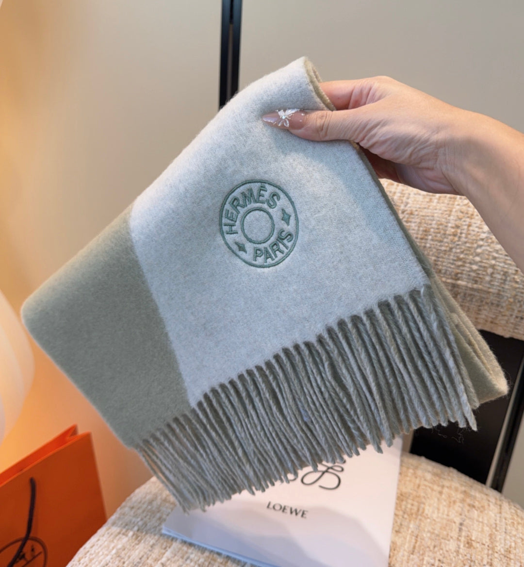 HM Scarf 190 CM Light Green Wool 969497