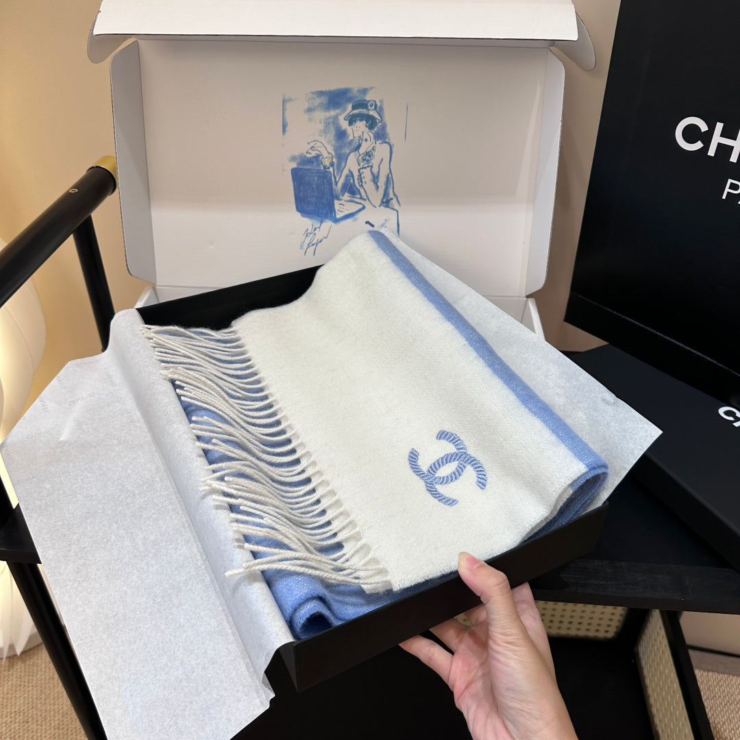 CC 25s Scarf 140cm White Blue Cashmere 973342
