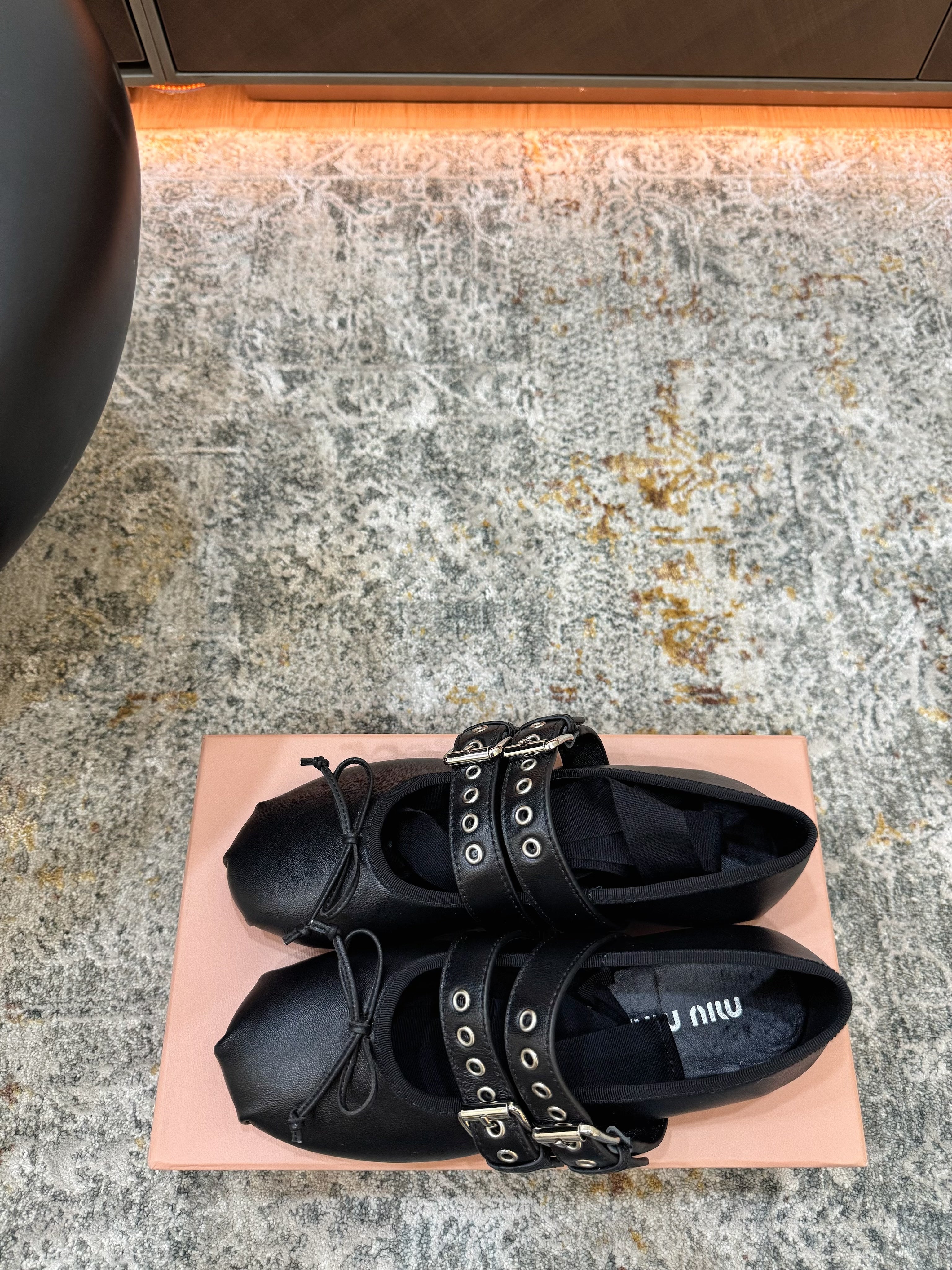 Miumiu 26ss Mary Janes Ballet Flat Black Cowhide 709812