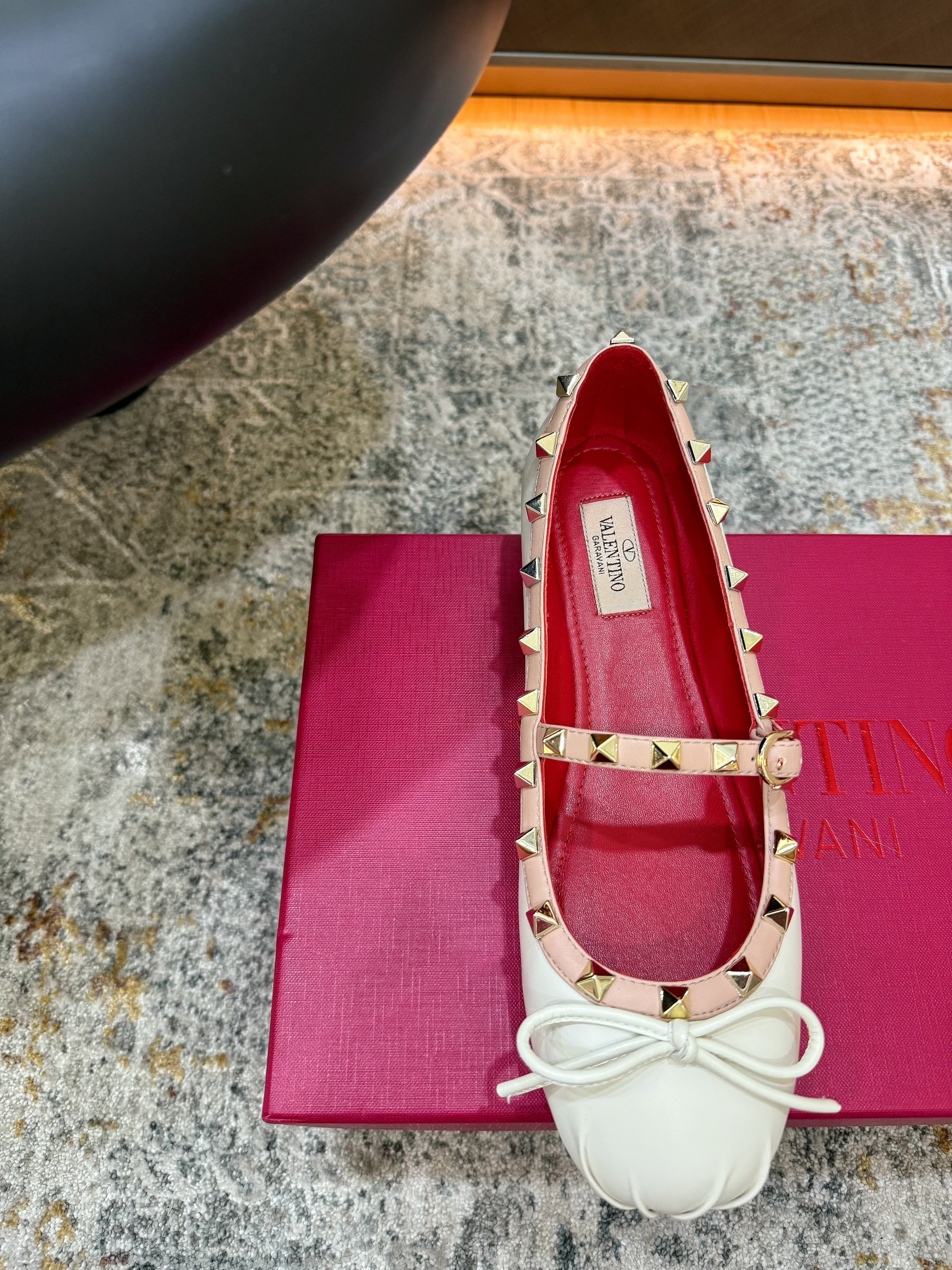Valentino 2026 Rockstud Ballet Flat Patent Leather 881493