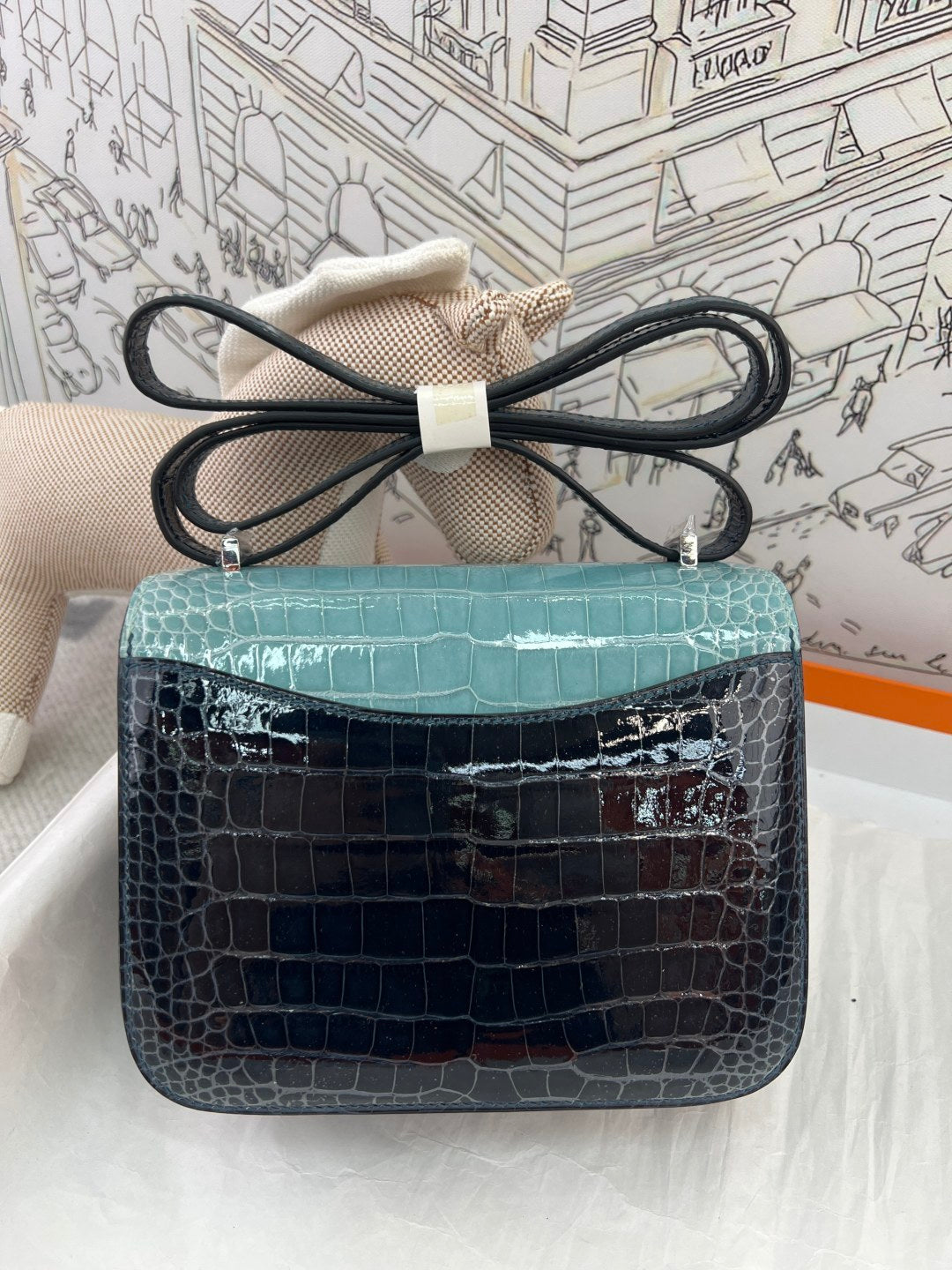 High-end Hermes 2026 Constance Bag 19cm Glossy Crocodile Leather