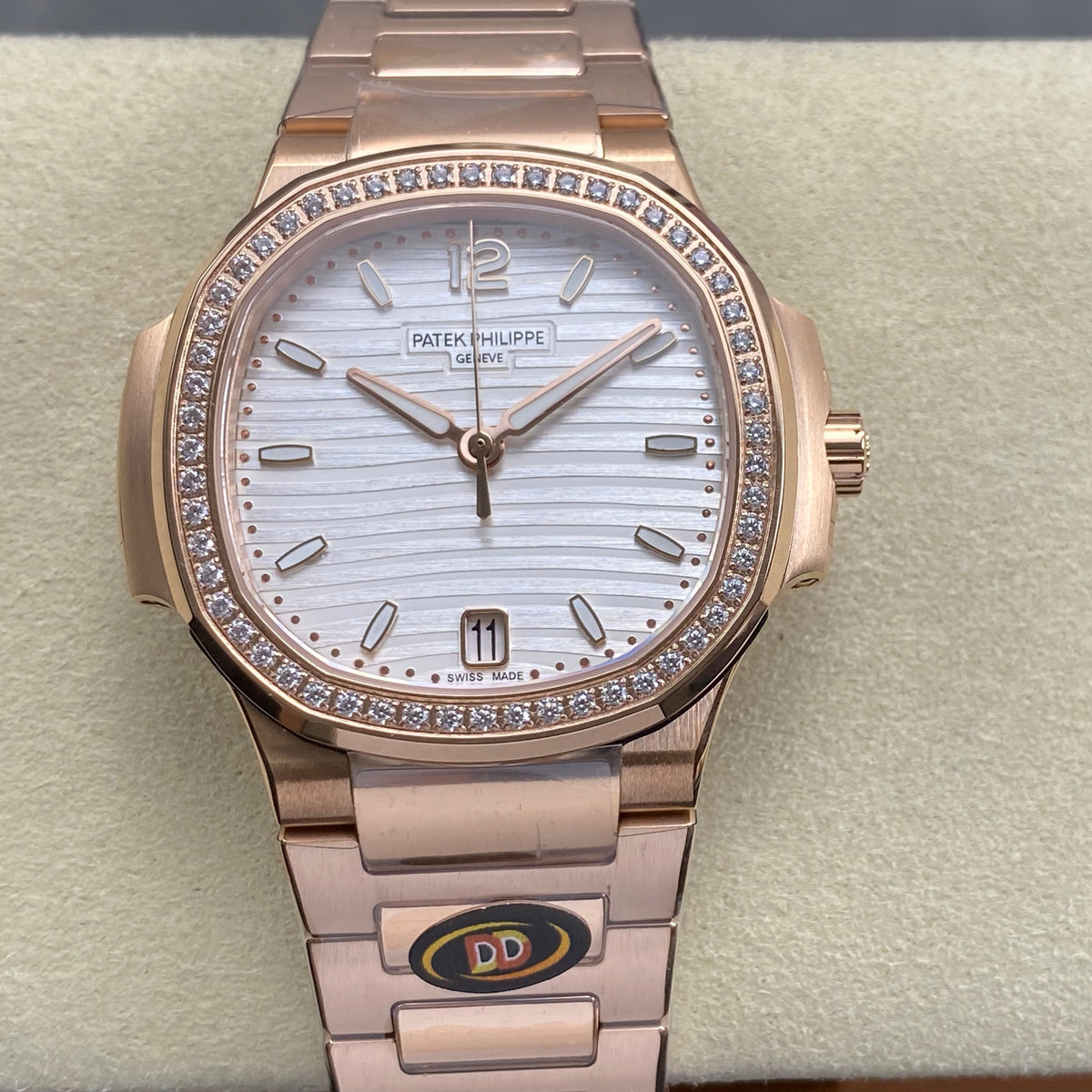 Patek Philippe Nautilus 35.2mm Rose Gold Case White Dial